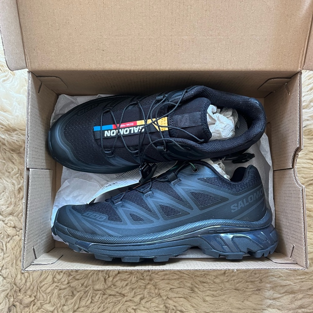 Salomon Black Athletic Shoes Rugged Design